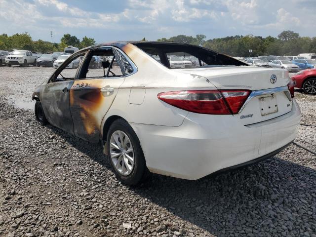 4T4BF1FK7GR554579 - 2016 TOYOTA CAMRY LE WHITE photo 2