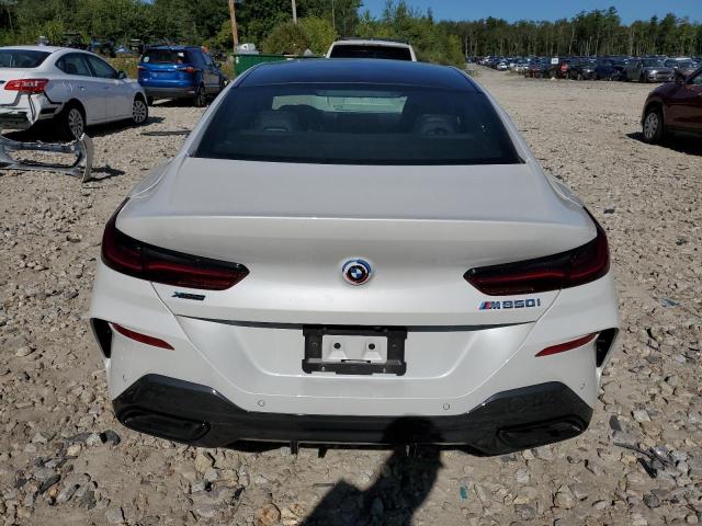 WBAGV8C01PCM79724 - 2023 BMW M850XI WHITE photo 6