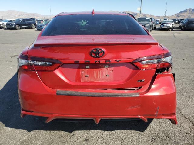 4T1G11AK3NU015198 - 2022 TOYOTA CAMRY SE 红色 照片 6