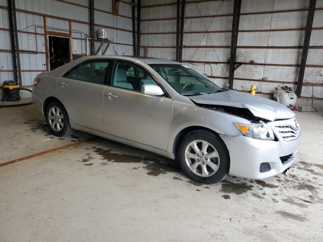 4T4BF3EK4BR132260 - 2011 TOYOTA CAMRY BASE 银色 照片 4