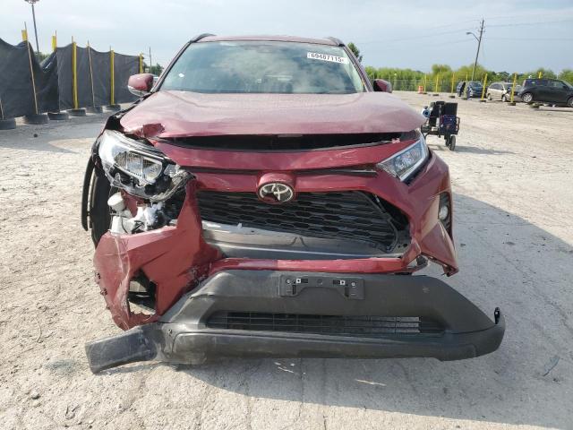 2T3P1RFV4MW226255 - 2021 TOYOTA RAV4 XLE RED photo 5