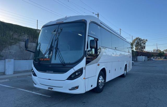 4UZACSCY7FCGM1077 - 2015 FREIGHTLINER CHASSIS XB თეთრი ფოტო 2