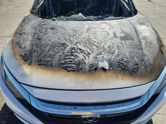 2HGFC2F77HH524319 - 2017 HONDA CIVIC EX WHITE photo 11