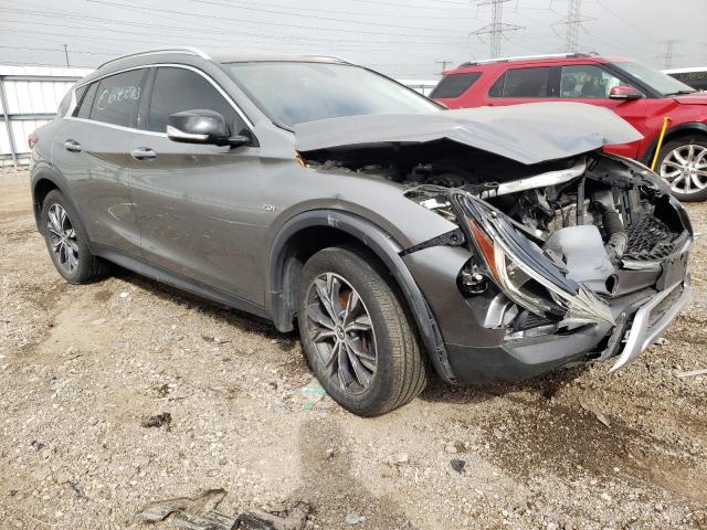 SJKCH5CR7HA030449 - 2017 INFINITI QX30 BASE رمادي صورة 4