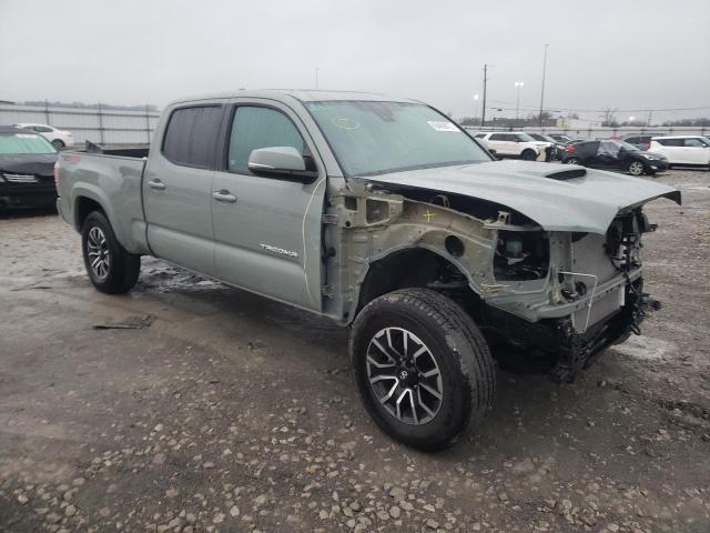 3TMDZ5BN0NM136596 - 2022 TOYOTA TACOMA DOUBLE CAB 灰色 照片 4