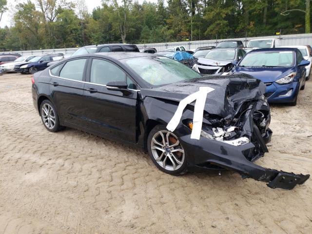 3FA6P0T96HR279312 - 2017 FORD FUSION SE BLACK photo 4