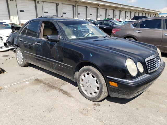 WDBJF55F5VA316748 - 1997 MERCEDES-BENZ E 320 BLUE photo 4