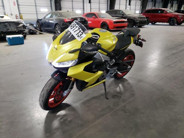 ZD4KSUG00NS000208 - 2022 APRILIA RS 660 YELLOW photo 2