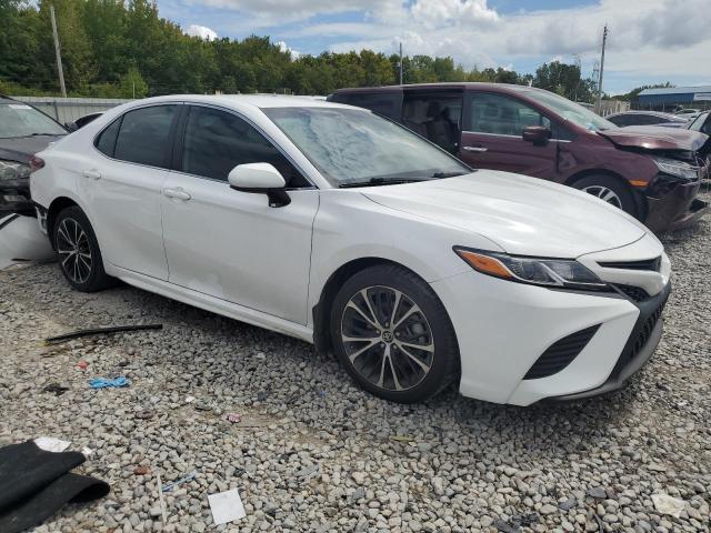 4T1B11HK6KU765450 - 2019 TOYOTA CAMRY L WHITE photo 4