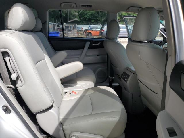 5TDZK3EH2CS073728 - 2012 TOYOTA HIGHLANDER BASE Արծաթագույն լուսանկար 11