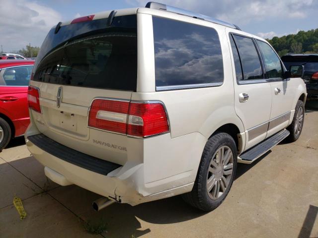5LMFU28508LJ04744 - 2008 LINCOLN NAVIGATOR თეთრი ფოტო 3