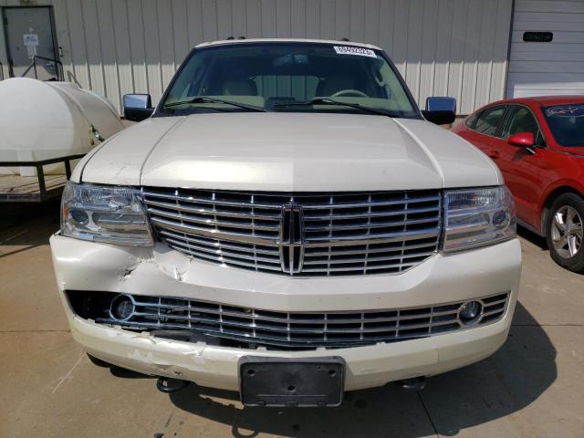 5LMFU28508LJ04744 - 2008 LINCOLN NAVIGATOR თეთრი ფოტო 5