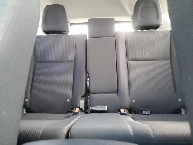 JTMZFREV9JD121988 - 2018 TOYOTA RAV4 LE Ақ фото 10