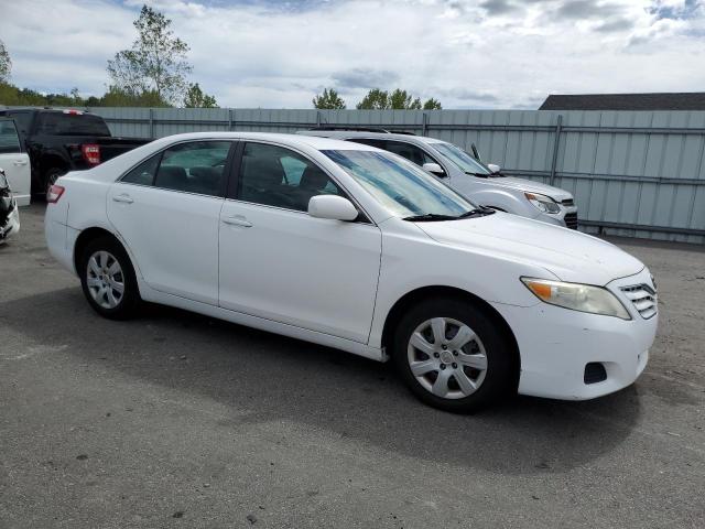 4T1BF3EK5AU565269 - 2010 TOYOTA CAMRY BASE 白色 照片 4