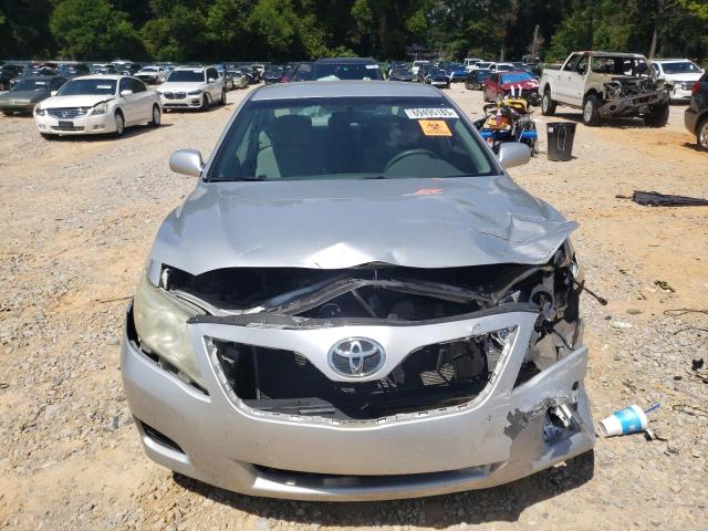 4T1BF3EK7AU039046 - 2010 TOYOTA CAMRY BASE SILVER photo 5