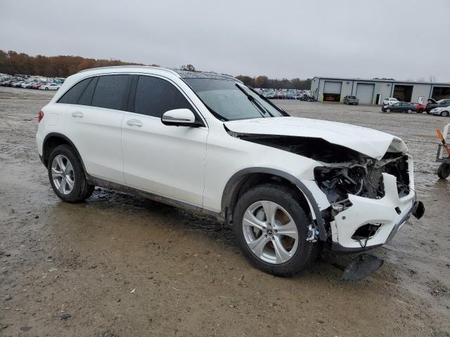 WDC0G4KB6JV031351 - 2018 MERCEDES-BENZ GLC 300 4MATIC WHITE photo 4