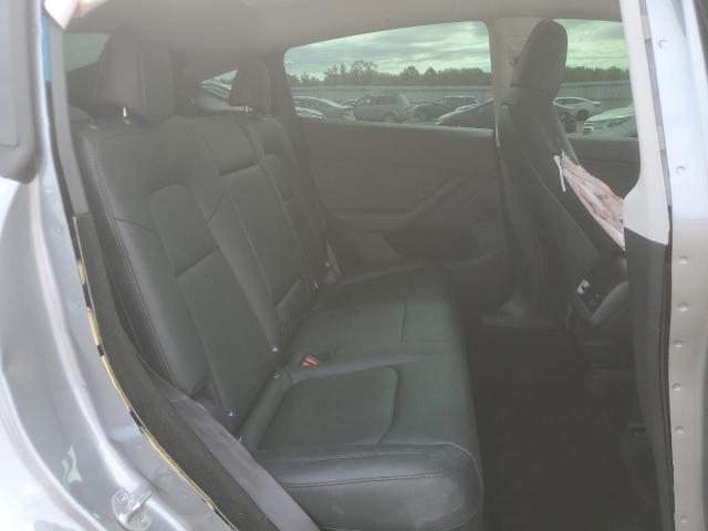 7SAYGDEE7SA349767 - 2025 TESLA MODEL Y Gris photo 10