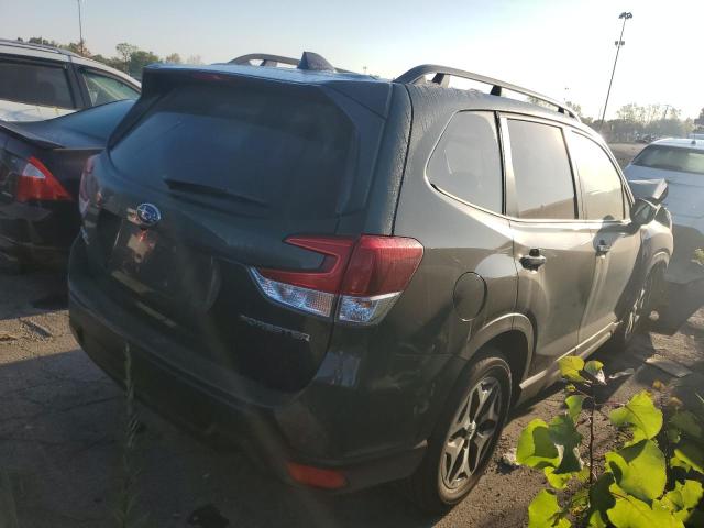 JF2SKACC8RH475183 - 2024 SUBARU FORESTER PREMIUM GREEN photo 3