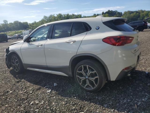 WBXYJ5C34JEF72329 - 2018 BMW X2 XDRIVE28I WHITE photo 2