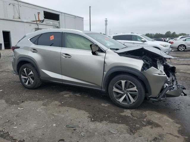 JTJBARBZ0J2175499 - 2018 LEXUS NX 300 BASE Серебристый фото 4