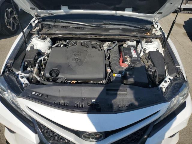 4T1BZ1HK3KU026917 - 2019 TOYOTA CAMRY XSE WHITE photo 11