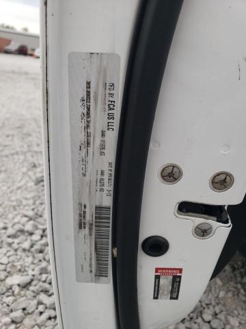 2C3CDZFJ8FH804299 - 2015 DODGE CHALLENGER R/T SCAT PACK WHITE photo 12