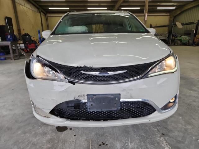 2C4RC1BG4HR745513 - 2017 CHRYSLER PACIFICA TOURING L WHITE photo 5