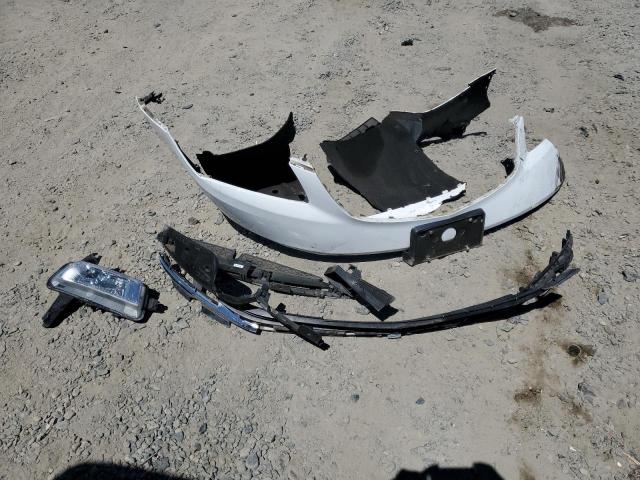 1G4GB5G35GF158102 - 2016 BUICK LACROSSE WHITE photo 12