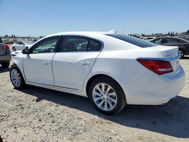 1G4GB5G35GF158102 - 2016 BUICK LACROSSE WHITE photo 2