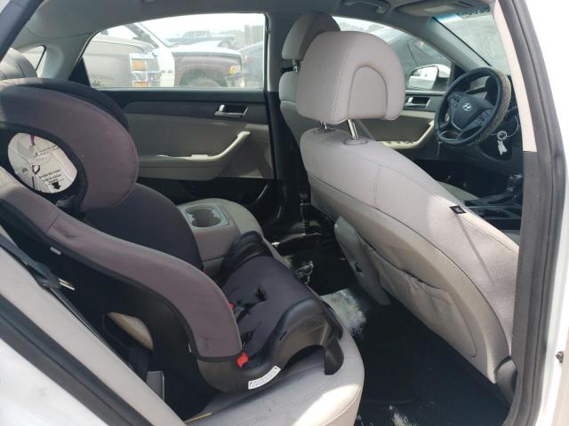 5NPE24AF0HH490030 - 2017 HYUNDAI SONATA SE WHITE photo 10