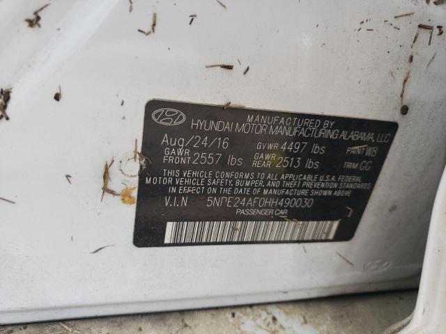 5NPE24AF0HH490030 - 2017 HYUNDAI SONATA SE WHITE photo 12