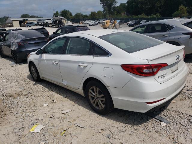 5NPE24AF0HH490030 - 2017 HYUNDAI SONATA SE WHITE photo 2
