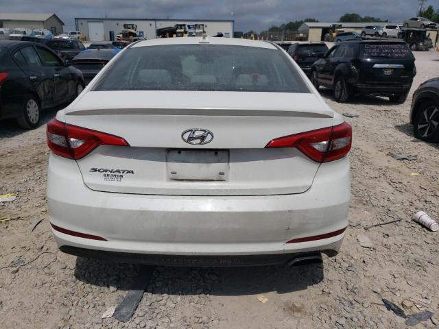 5NPE24AF0HH490030 - 2017 HYUNDAI SONATA SE WHITE photo 6
