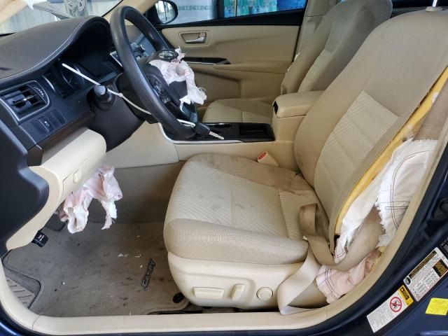 4T1BF1FKXGU511039 - 2016 TOYOTA CAMRY LE BLUE photo 7