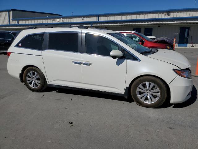 5FNRL5H6XFB086013 - 2015 HONDA ODYSSEY EXL WHITE photo 4