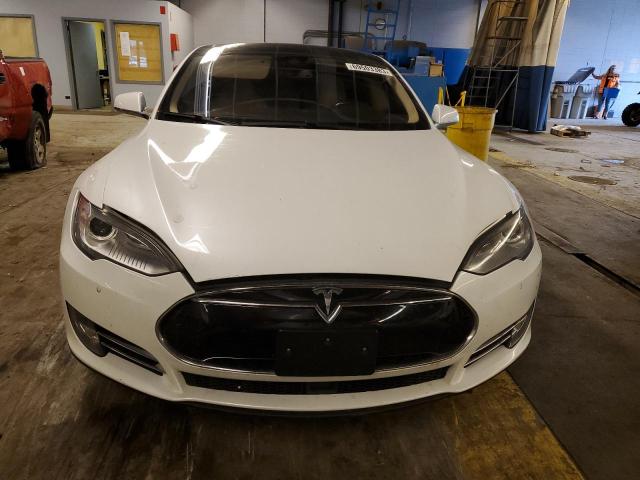 5YJSA1H15EFP62208 - 2014 TESLA MODEL S Սպիտակ լուսանկար 5