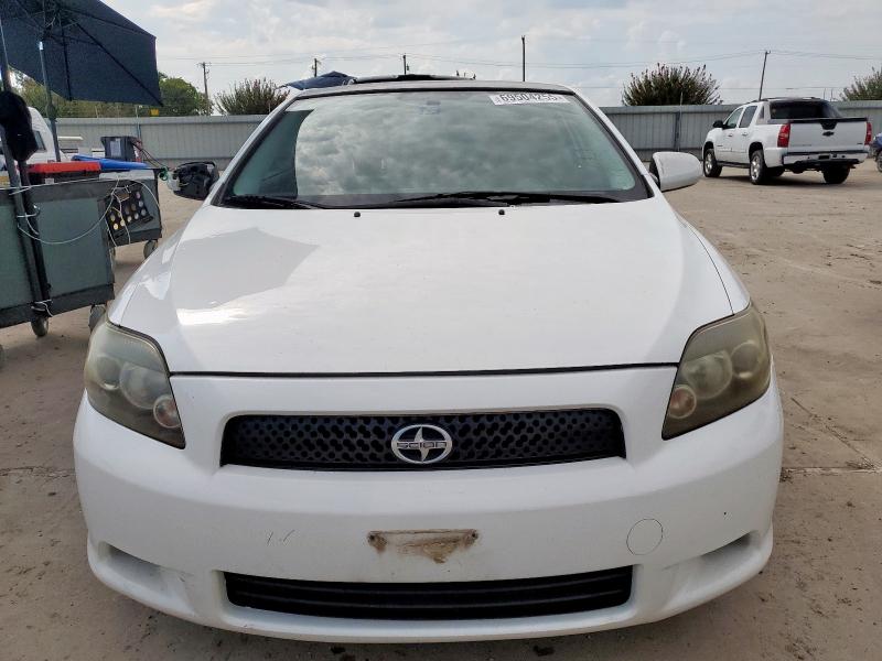 JTKDE167290287425 - 2009 TOYOTA SCION TC WHITE photo 5