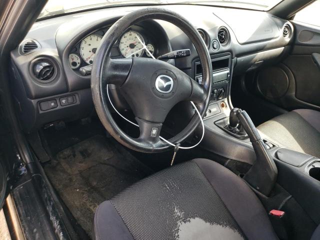 JM1NB353110211228 - 2001 MAZDA MX-5 MIATA BASE BLACK photo 8