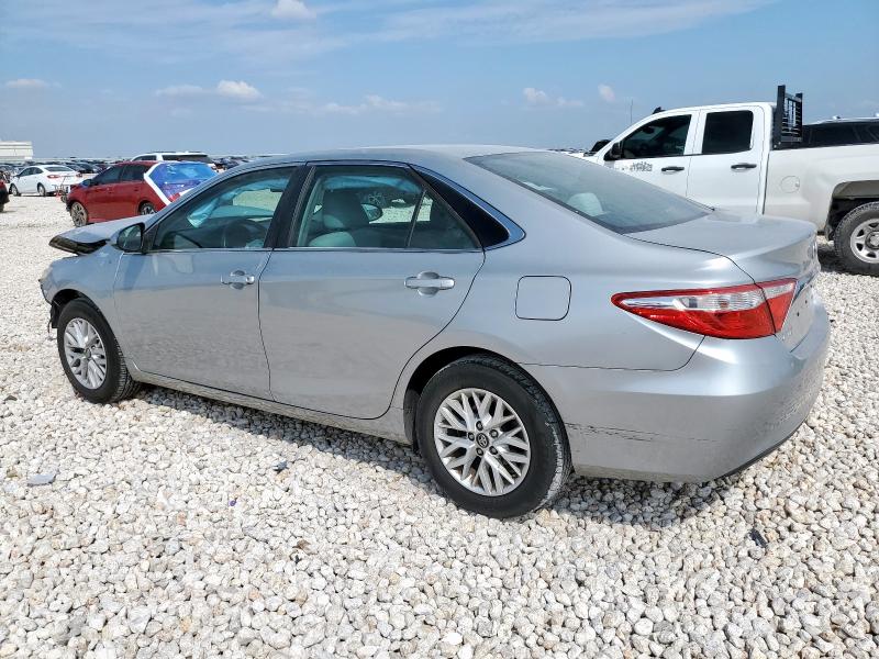 4T1BF1FK5GU260639 - 2016 TOYOTA CAMRY LE SILVER photo 2