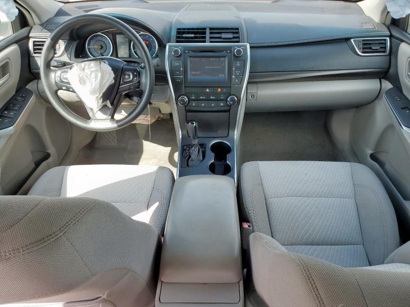 4T1BF1FK5GU260639 - 2016 TOYOTA CAMRY LE SILVER photo 8