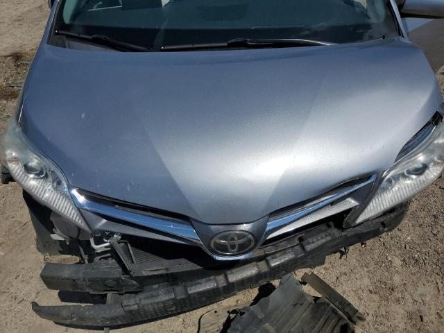 5TDYZ3DC6JS940784 - 2018 TOYOTA SIENNA XLE 银色 照片 12