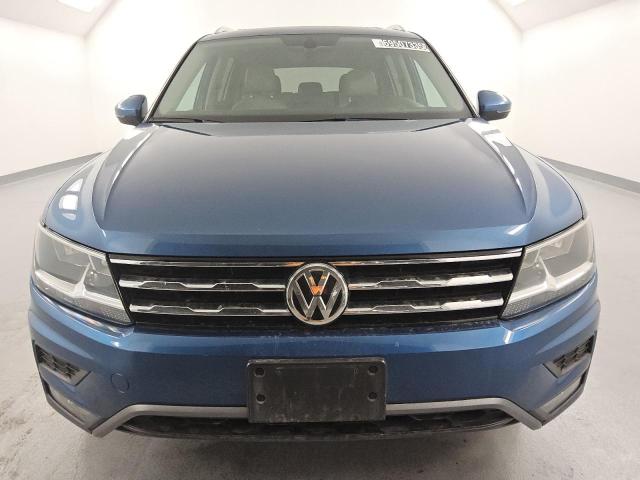 3VV3B7AX0JM026772 - 2018 VOLKSWAGEN TIGUAN SE أزرق صورة 5