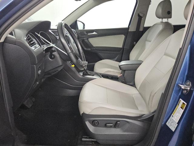 3VV3B7AX0JM026772 - 2018 VOLKSWAGEN TIGUAN SE أزرق صورة 7