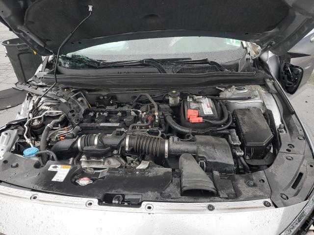 1HGCV1F19JA069061 - 2018 HONDA ACCORD LX Gümüş foto 11