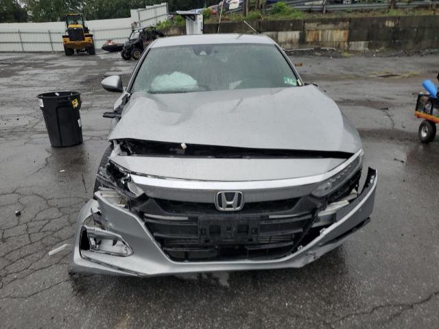 1HGCV1F19JA069061 - 2018 HONDA ACCORD LX Gümüş foto 5