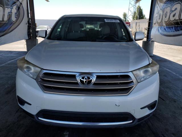 5TDZA3EH2DS041009 - 2013 TOYOTA HIGHLANDER BASE Սպիտակ լուսանկար 5