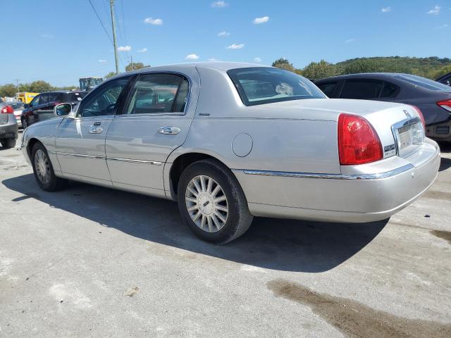1LNHM81W33Y649494 - 2003 LINCOLN TOWN CAR EXECUTIVE BEIGE photo 2