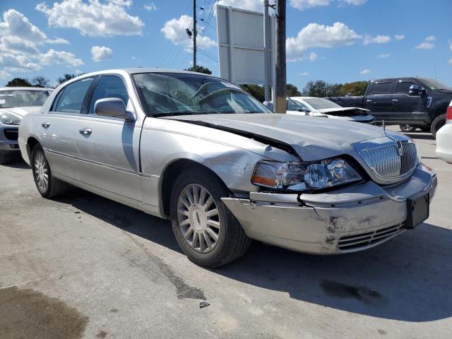 1LNHM81W33Y649494 - 2003 LINCOLN TOWN CAR EXECUTIVE BEIGE photo 4