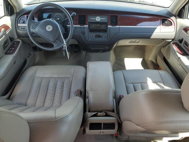 1LNHM81W33Y649494 - 2003 LINCOLN TOWN CAR EXECUTIVE BEIGE photo 8