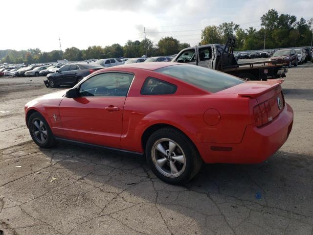 1ZVFT80N475283976 - 2007 FORD MUSTANG RED photo 2